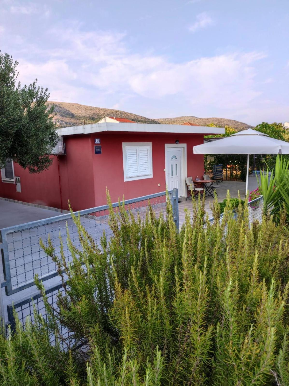 Studio Apartman Mare Trogir Zewnętrze zdjęcie